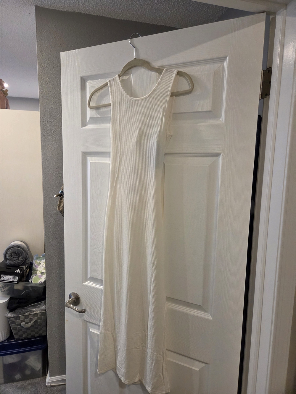 Sleeveless Cream Maxi Dress - Minimalist Ribbed Style